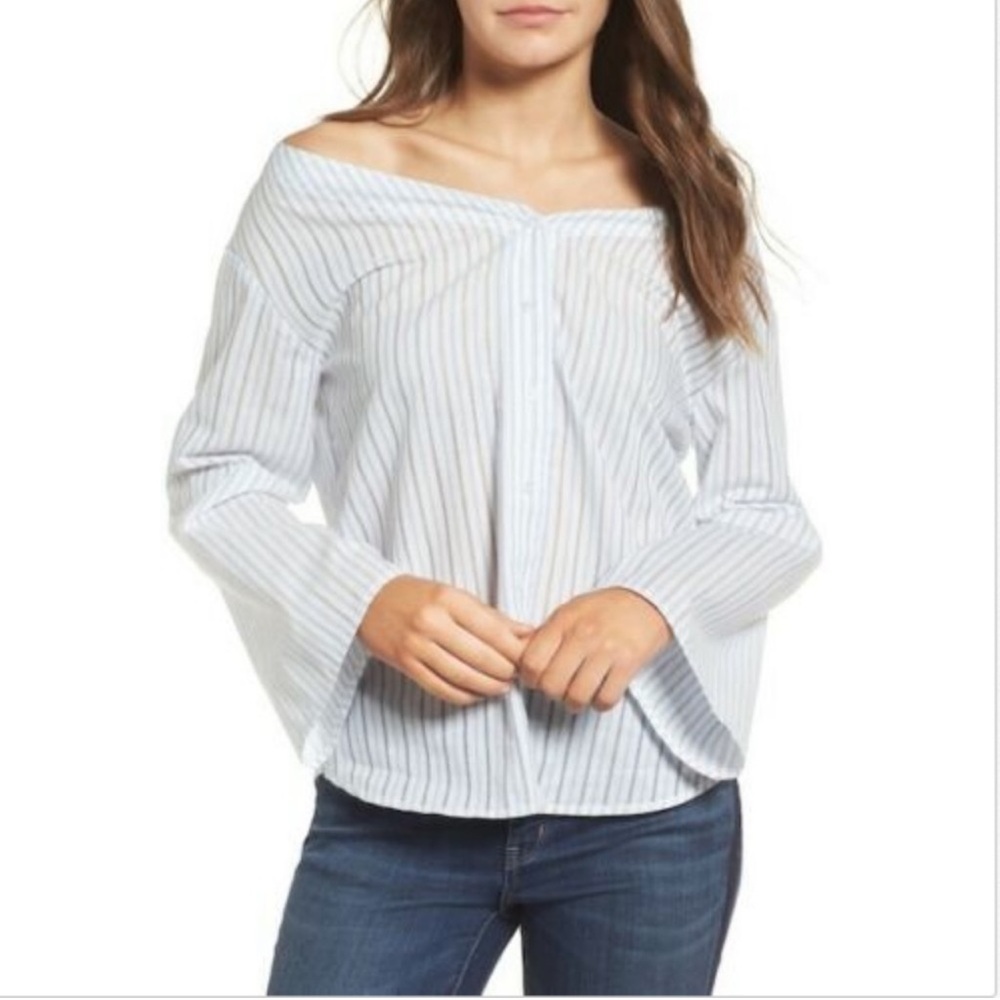 Treasure & Bond Off Shoulder Top. Size Small